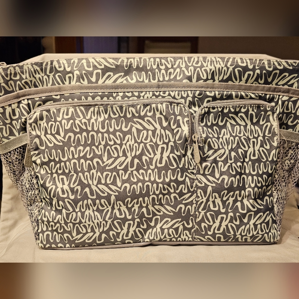 thirty-one Gray and White Scribble Crossbody Organizer